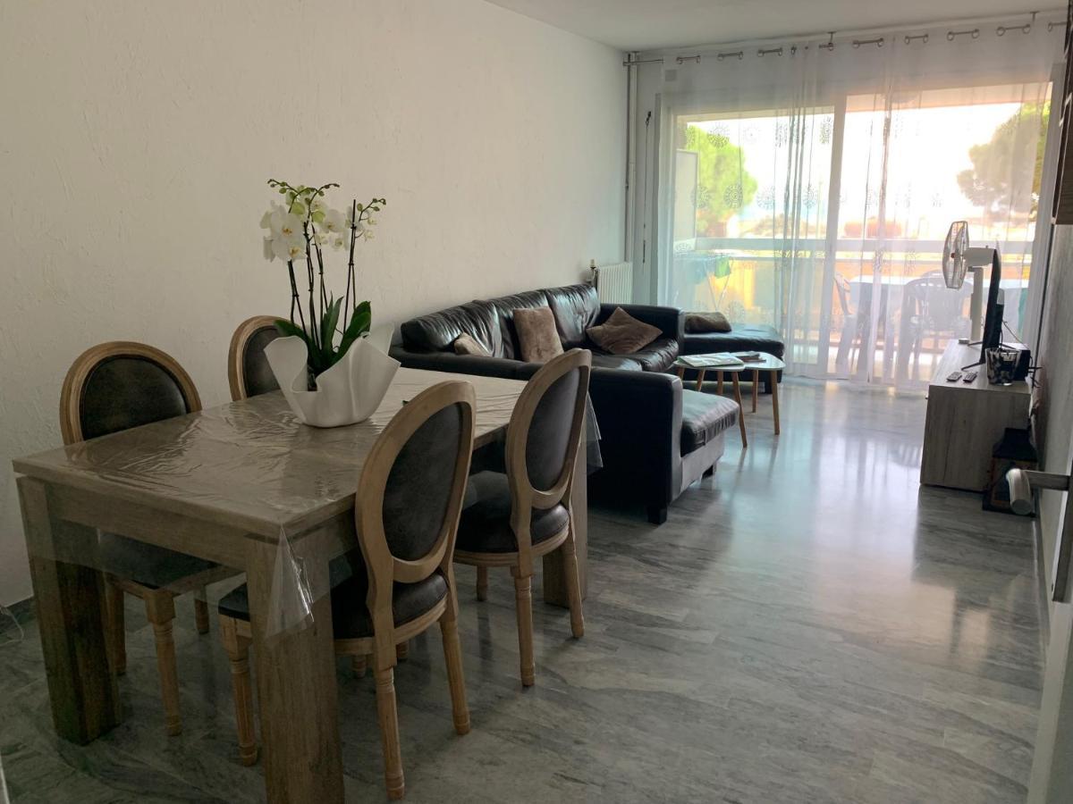 Appartement à 2 pas de la mer Cannes Esterno foto